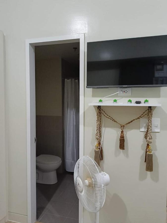 Budget Accommodation Holland Park Condominium Southwoods Binan Laguna Jalang Exterior foto