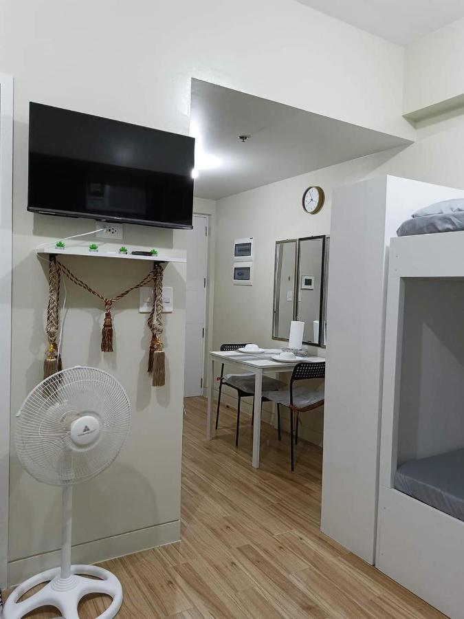 Budget Accommodation Holland Park Condominium Southwoods Binan Laguna Jalang Exterior foto