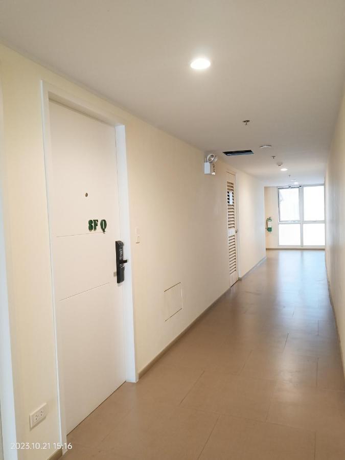 Budget Accommodation Holland Park Condominium Southwoods Binan Laguna Jalang Exterior foto
