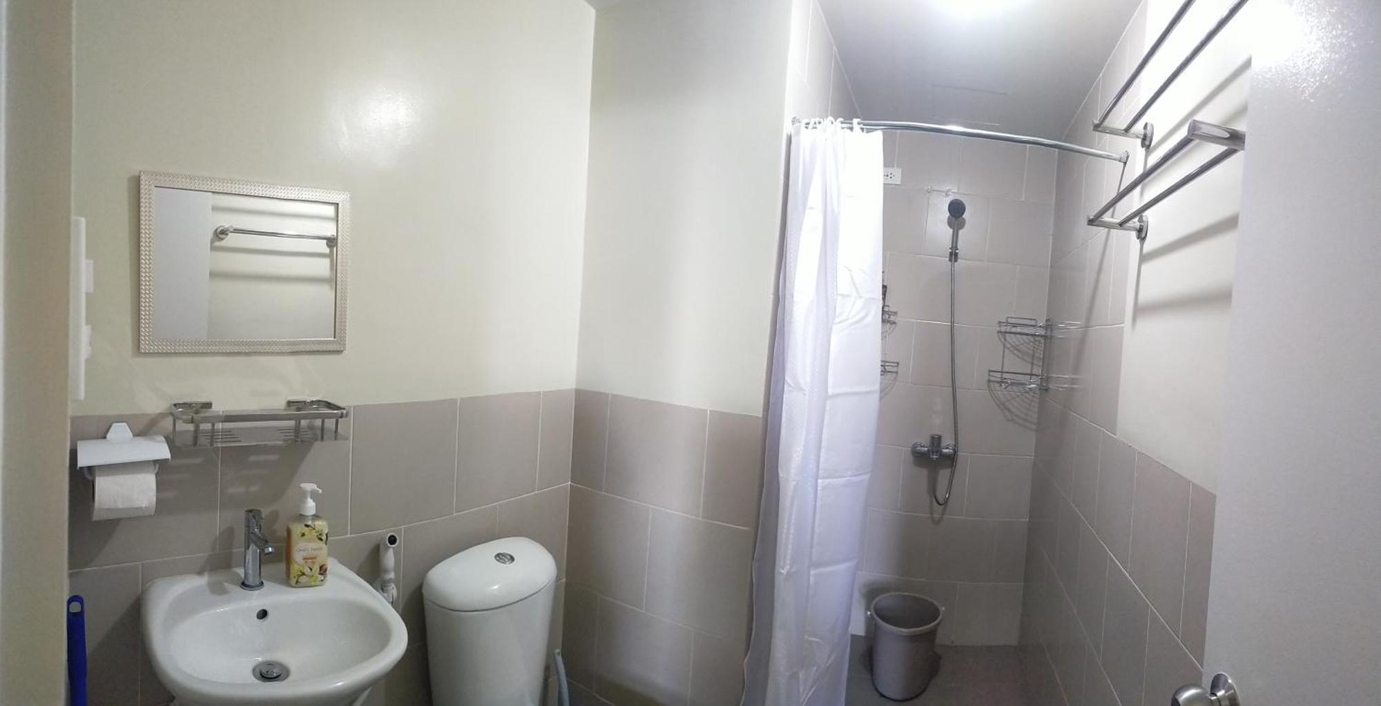 Budget Accommodation Holland Park Condominium Southwoods Binan Laguna Jalang Exterior foto